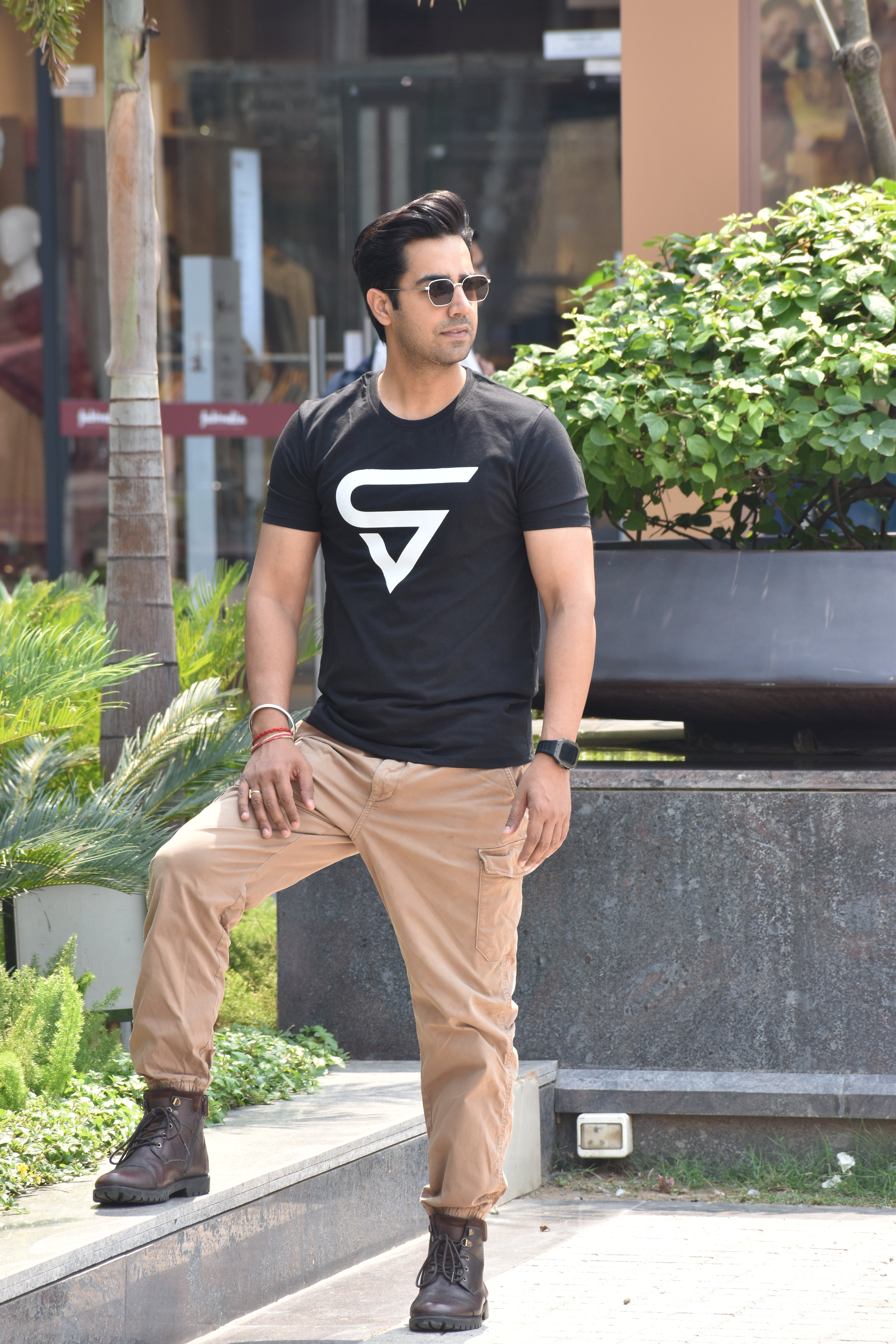Pavline Core Logo Tee